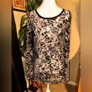 BKE long sleeve, 92% nylon, 8% spandex